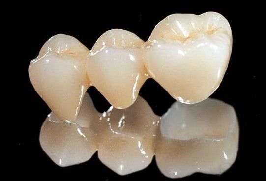 Tất cả Mão răng sứ Zirconia