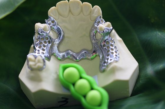 Khung kim loại cho răng giả một phần Cr Co